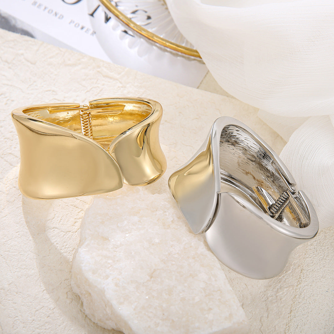 ACOOE Large Glossy Gold Bracelet for Women - Luxury Fashion Jewelry 12