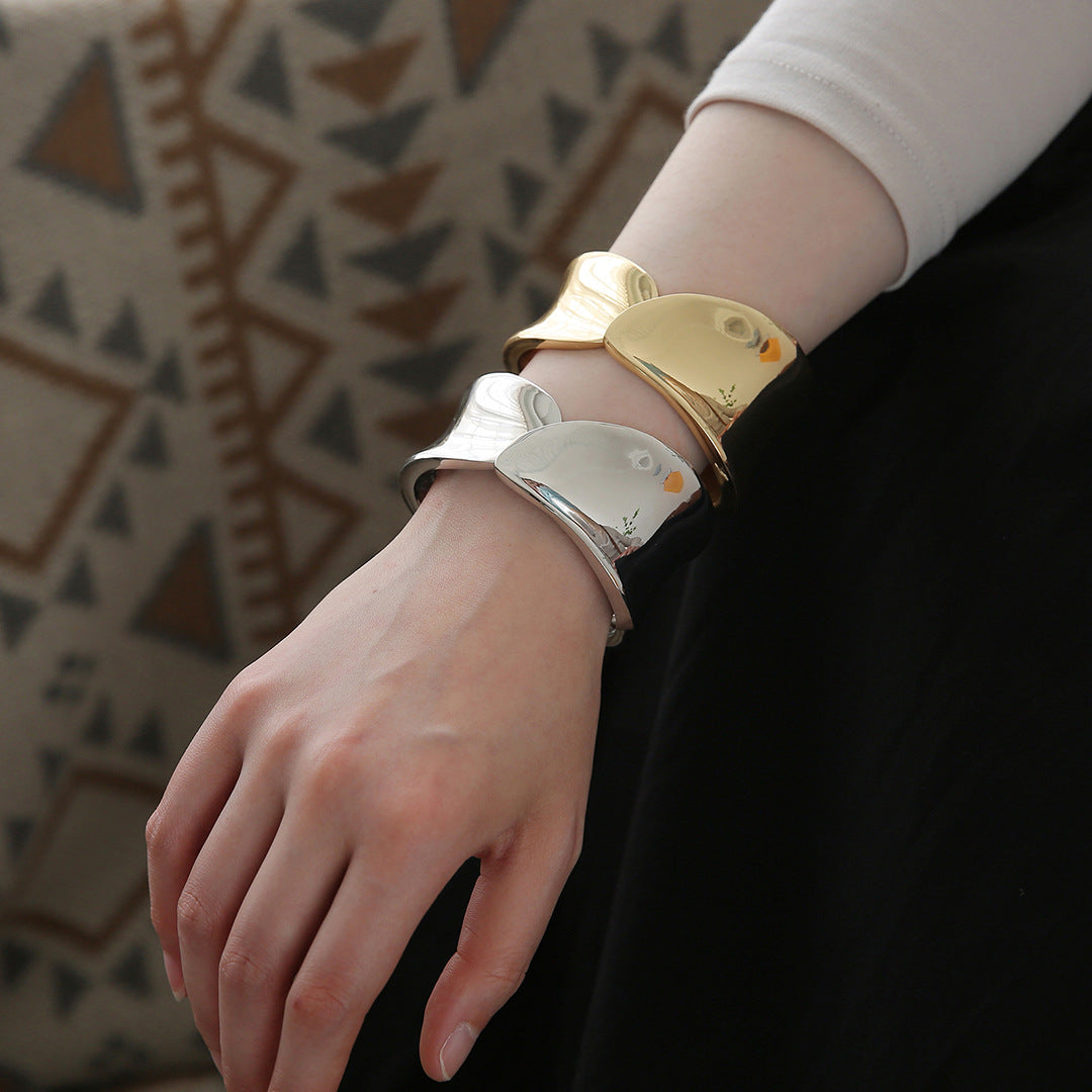 ACOOE Large Glossy Gold Bracelet for Women - Luxury Fashion Jewelry 12