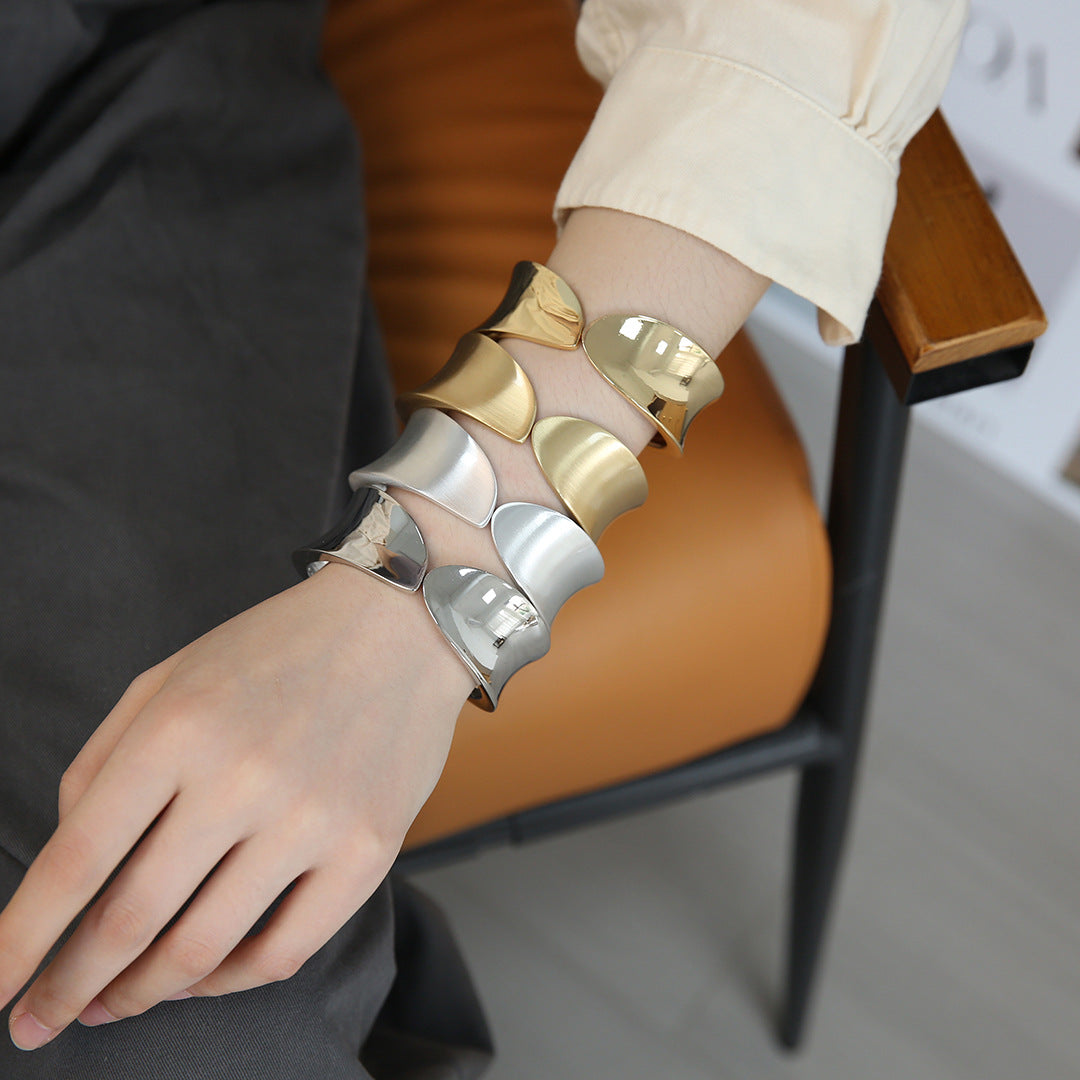   ACOOE Large Glossy Gold Bracelet for Women - Luxury Fashion Jewelry 12 