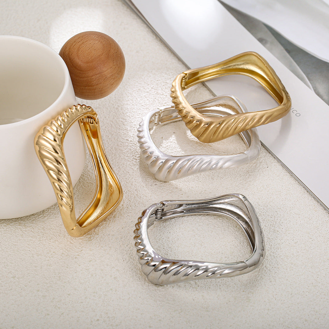   ACOOE 14K Gold-Plated Contemporary Irregular Design for Women 10 